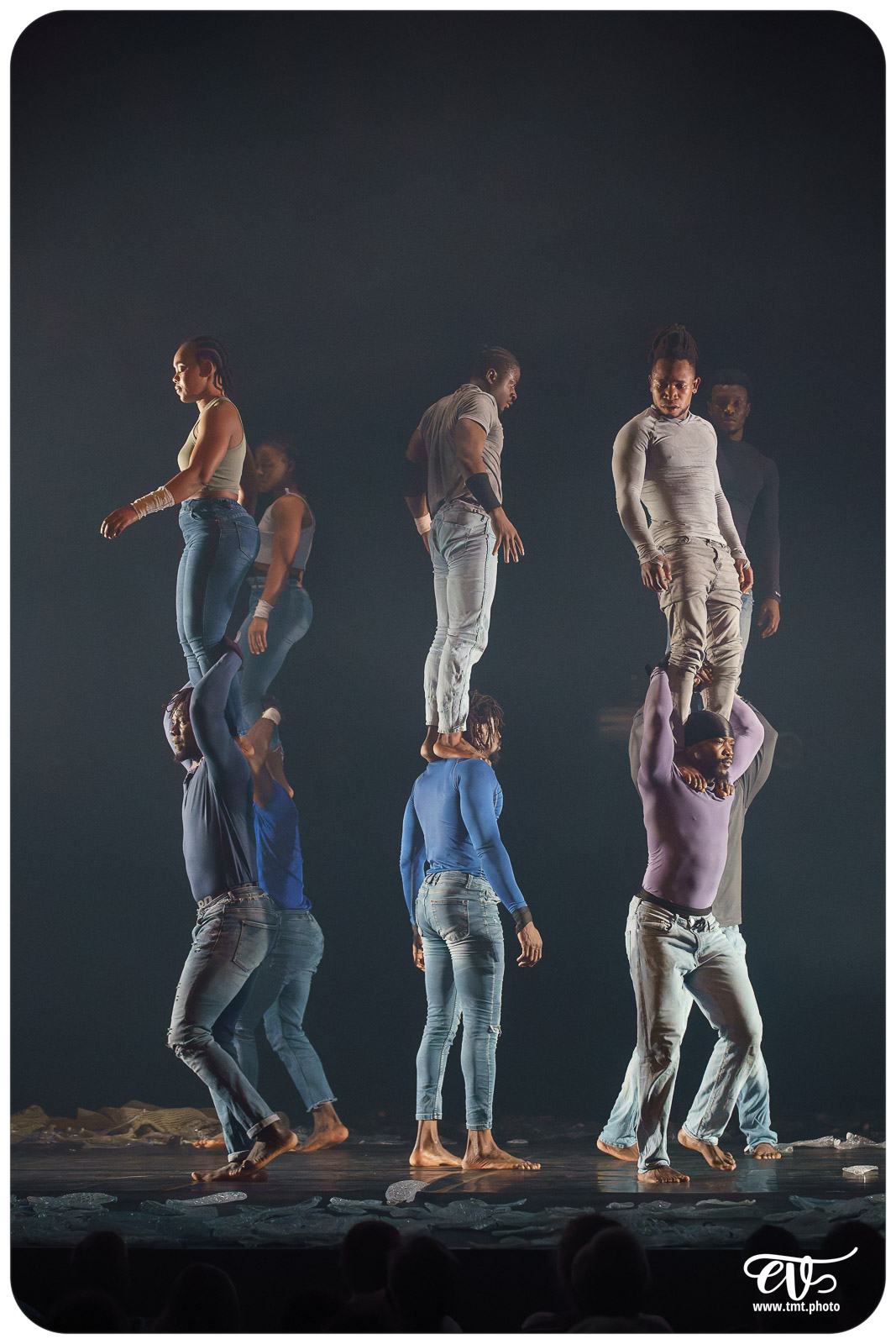 YÉ ! (L'EAU) (CIRCUS BAOBAB)